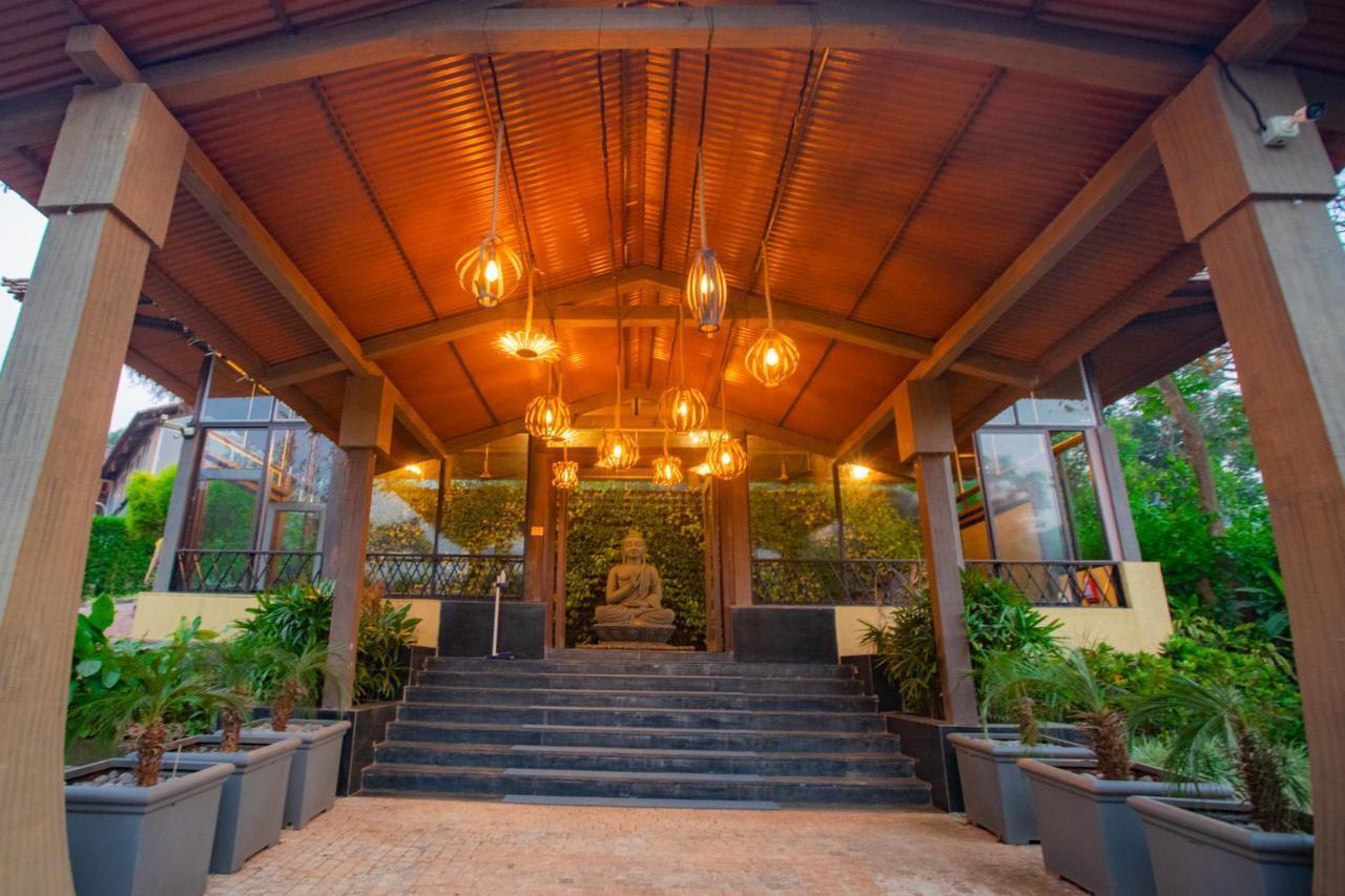 Encore A Boutique Resort Mulshi Bagian luar foto