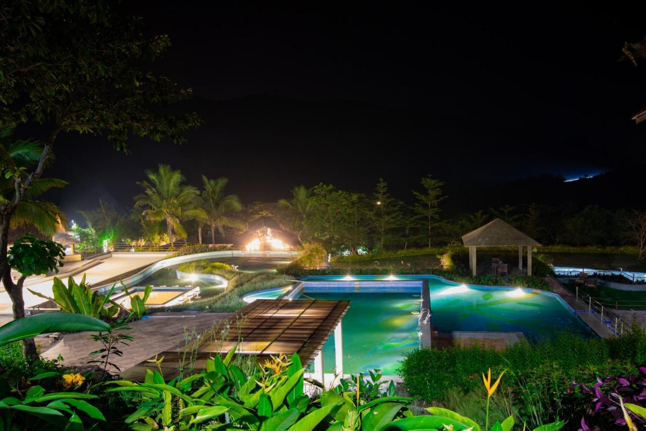 Encore A Boutique Resort Mulshi Bagian luar foto
